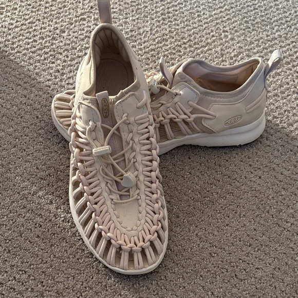 Keen Shoes - Keen Women's Uneek Light Beige Athletic Shoes